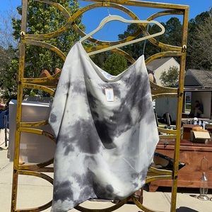 One shoulder top